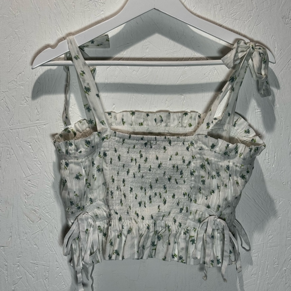 Playa Lucila Pleated Floral Top In White Floral medium - Picture 6 of 7
